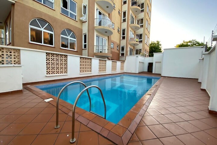 Pool 166 of 190