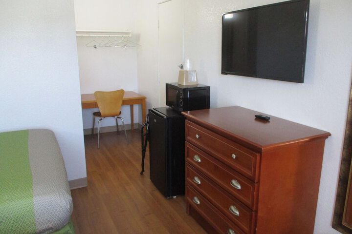 Room 18 of 55