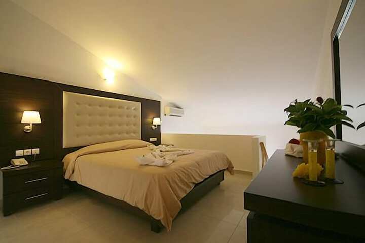 Room 14 of 78