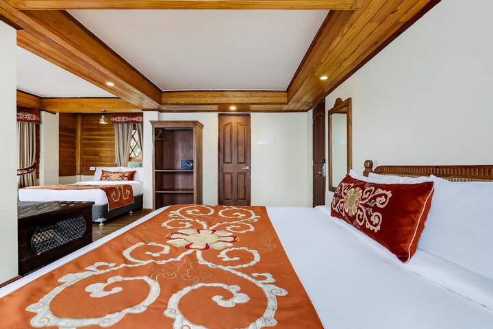 Room 27 of 62