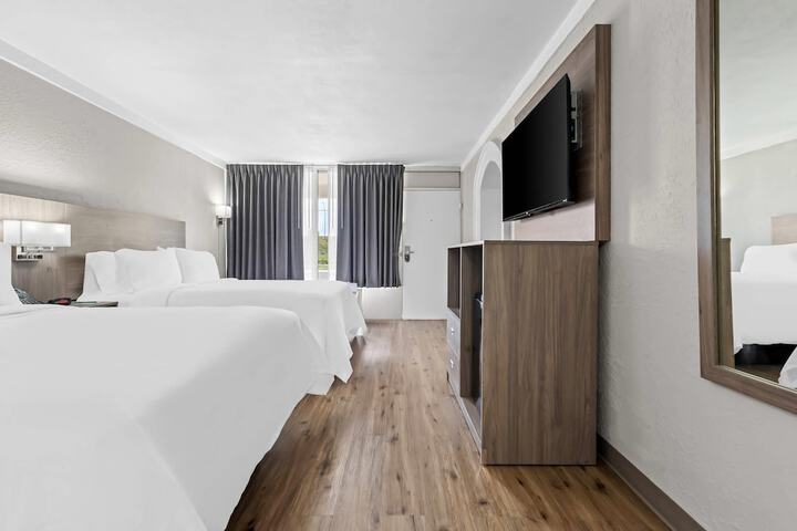 Room 16 of 45