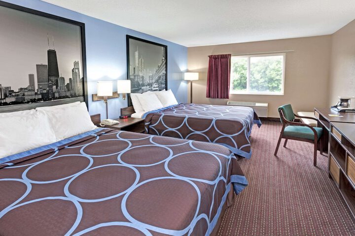 Standard Room, King or Two Doubles (7 of 9)