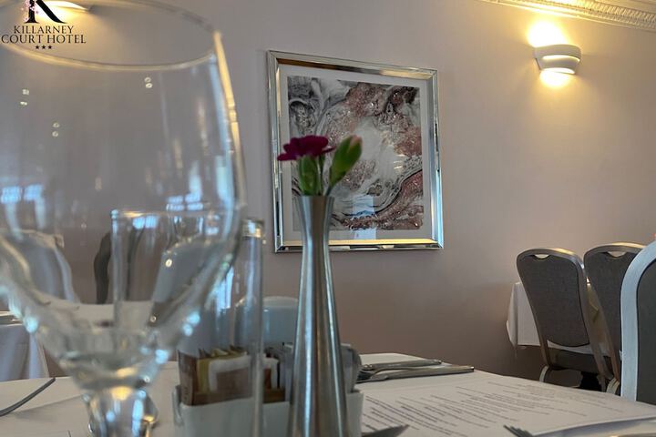 Dining 26 of 46