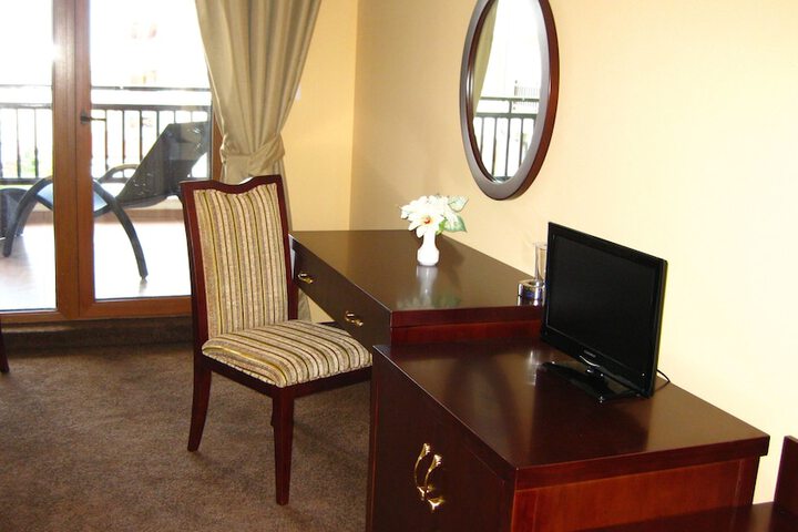 Room 9 of 63