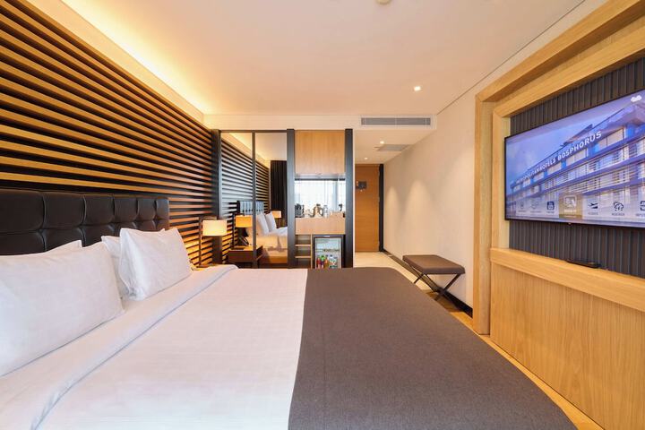 Room 55 of 203