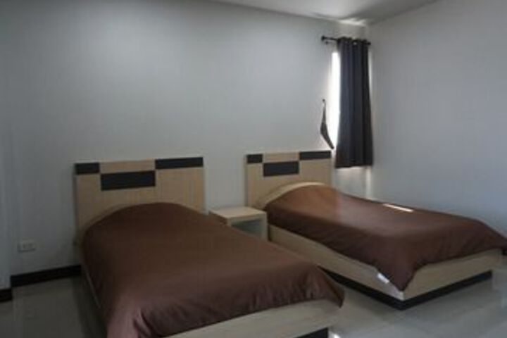 Room 12 of 31