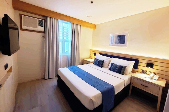 Room 28 of 59