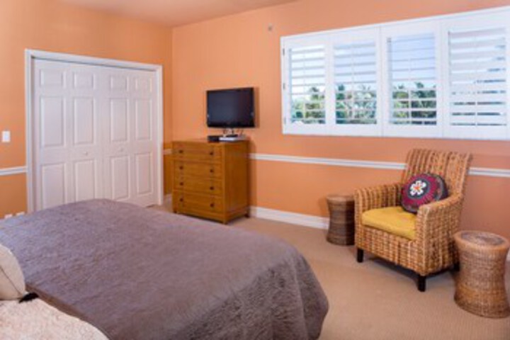 Room 20 of 28