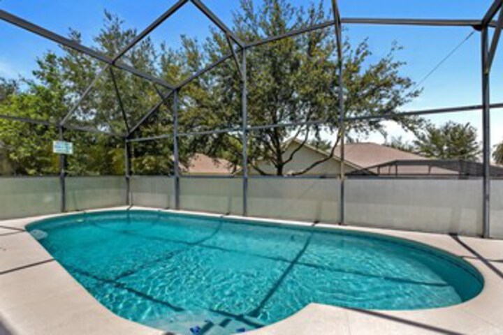 Pool 18 of 37