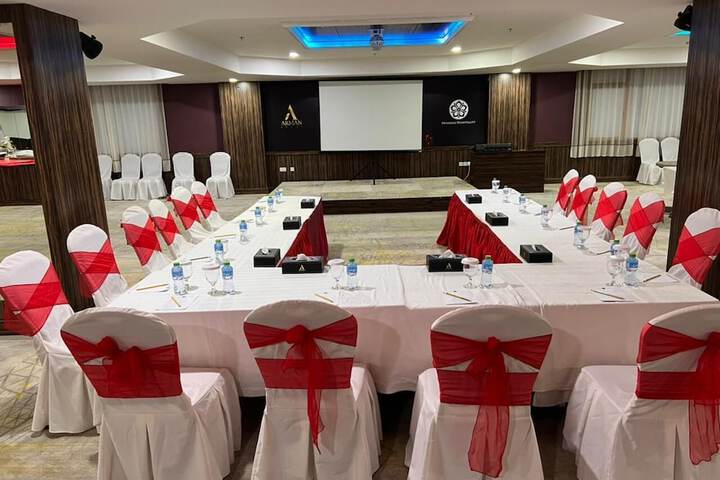 Ballroom/Hall 57 of 62