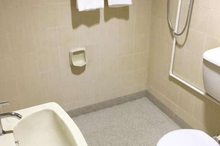 Room 19 of 22