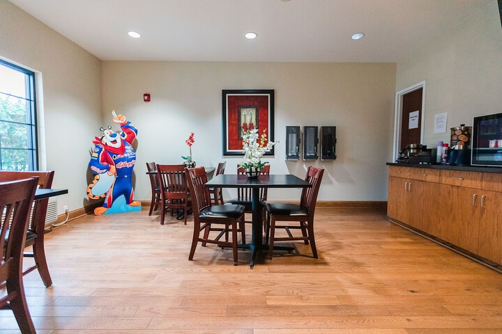Breakfast area