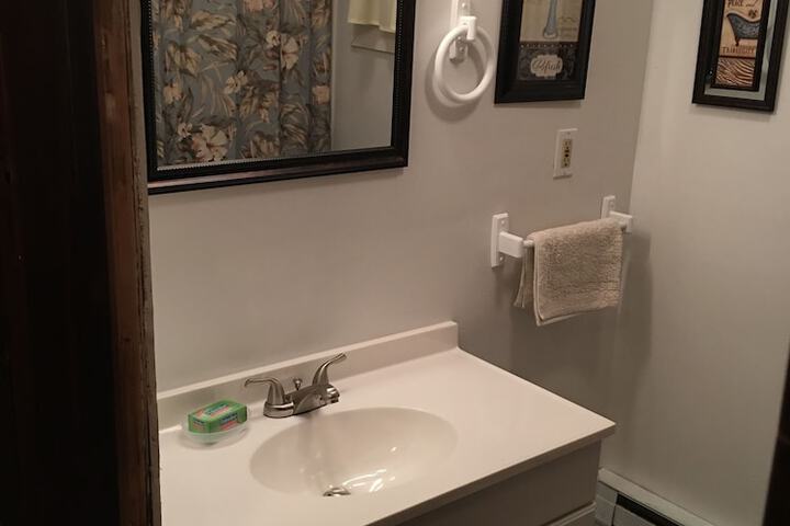 Room 72 of 122