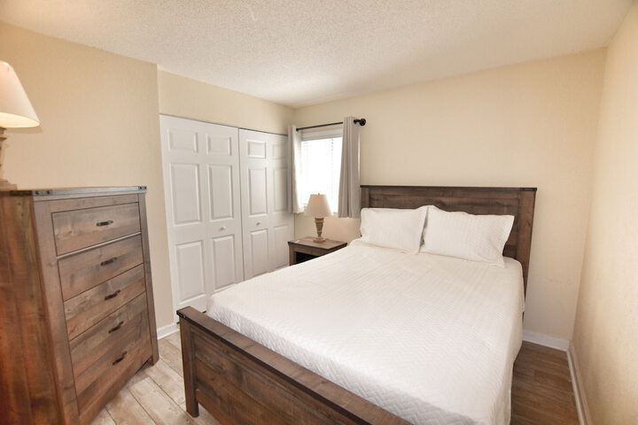 Room 6 of 64