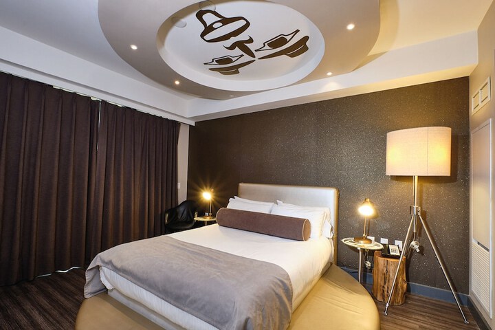 Room 49 of 108