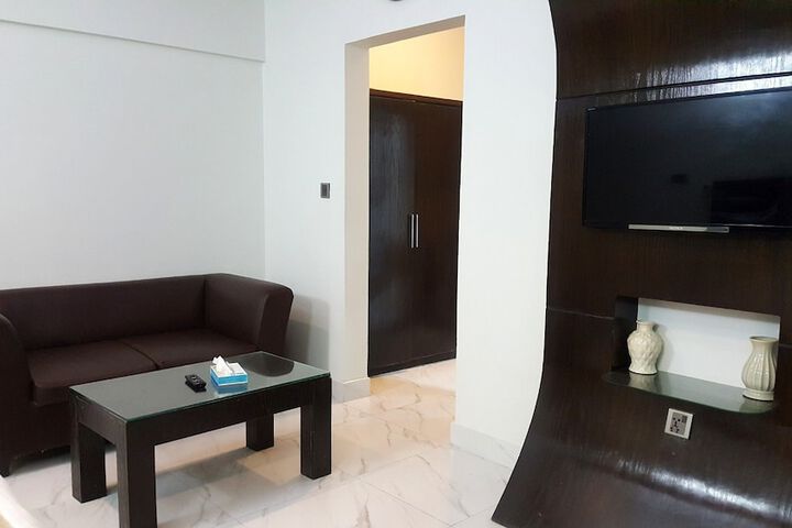 Room 16 of 40
