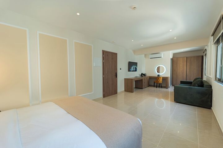 Room 19 of 187