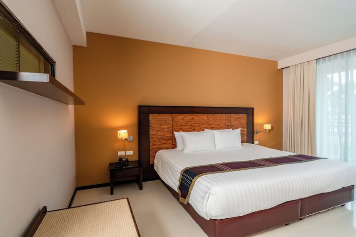 Room 25 of 175