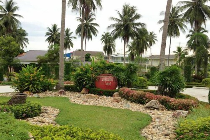 Property Grounds 49 of 60