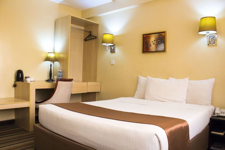 Room 20 of 149