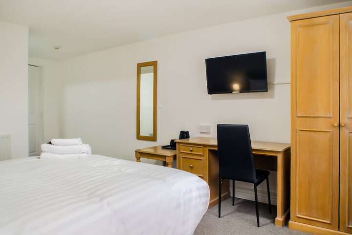 Room 14 of 25