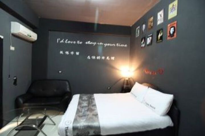 Room 22 of 44