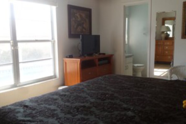 Room 159 of 291