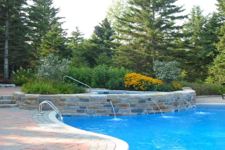 Pools & Facilities