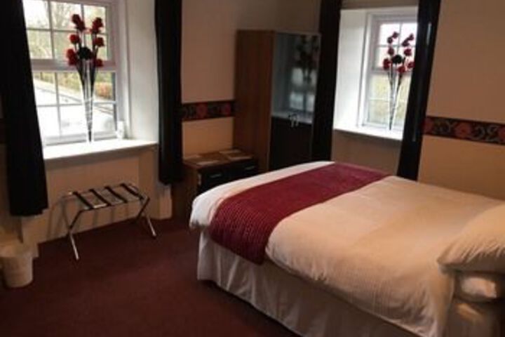 Room 13 of 15