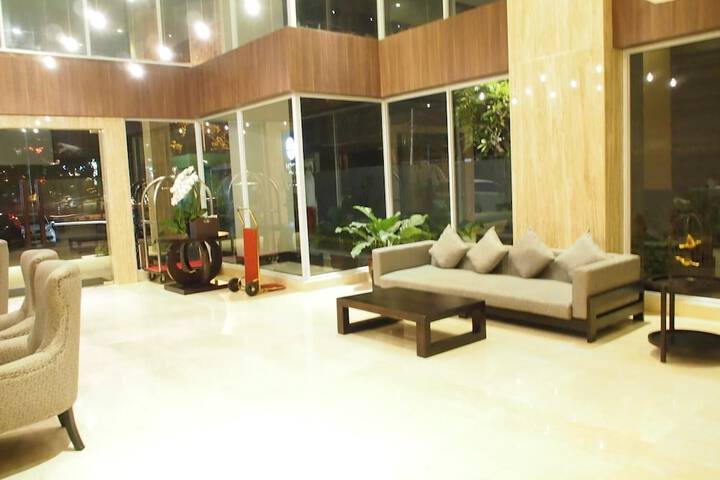Hotel Interior 4 of 32