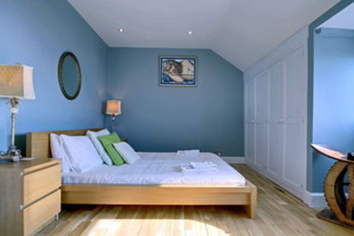 Room 16 of 25