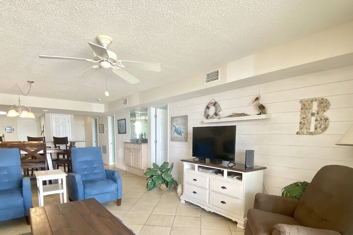 Room 9 of 20