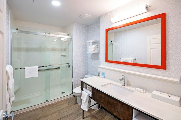 Bathroom shower