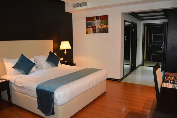 Room 19 of 62
