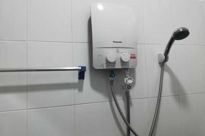 Room 9 of 25