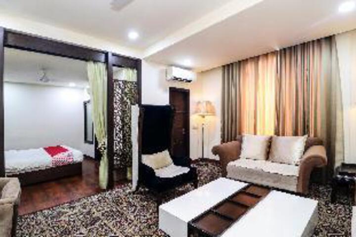 Room 14 of 23
