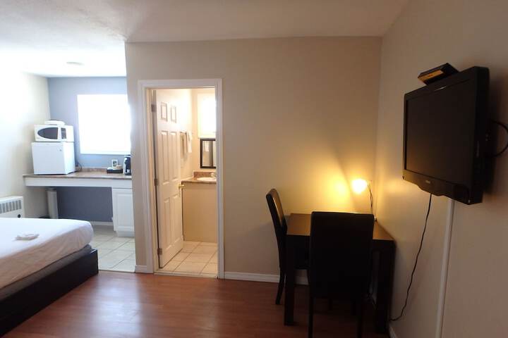 Room 16 of 43