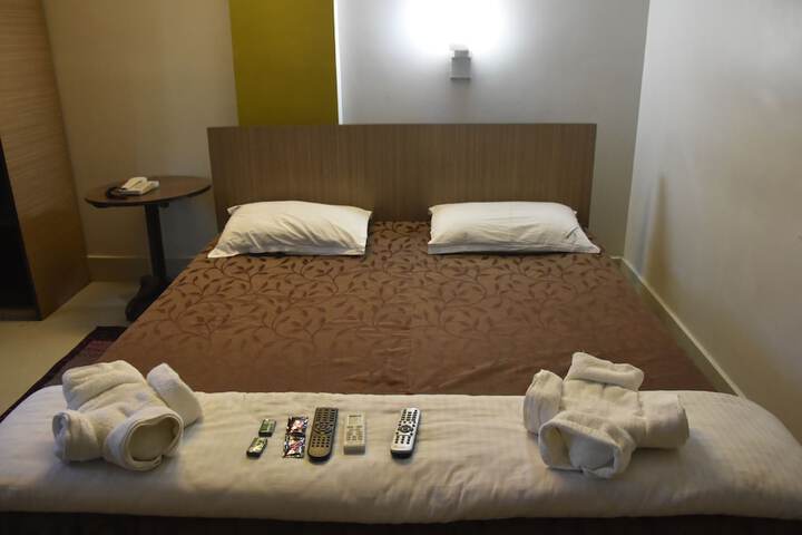 Room 42 of 169