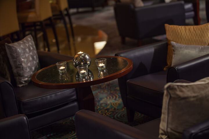 Lounge 39 of 56