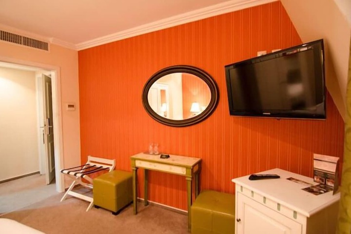 Room 34 of 54