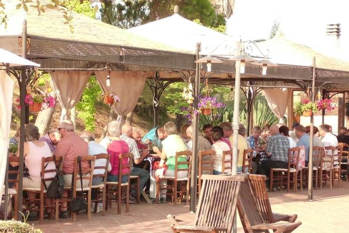Dining Photos