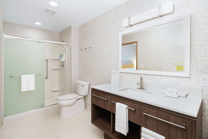 1 King Bed Studio Suite (13 of 17)