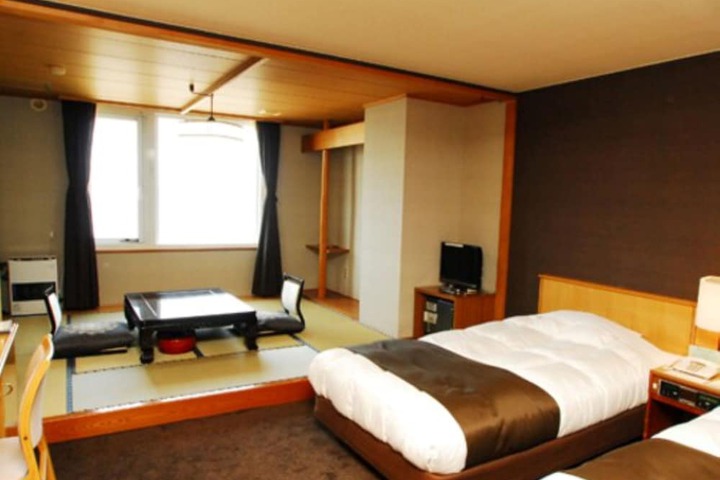 Room 15 of 39