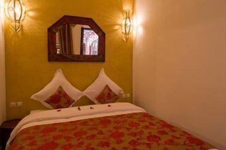 Room 25 of 146