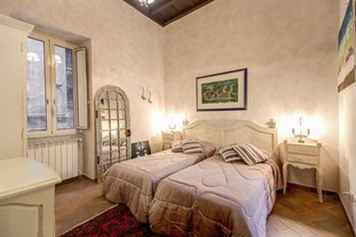 Room 11 of 29