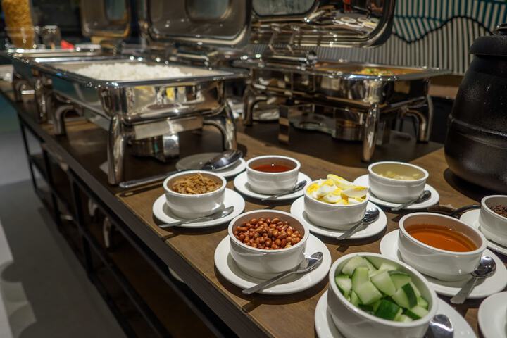 Breakfast/Coffee Service 15 of 21