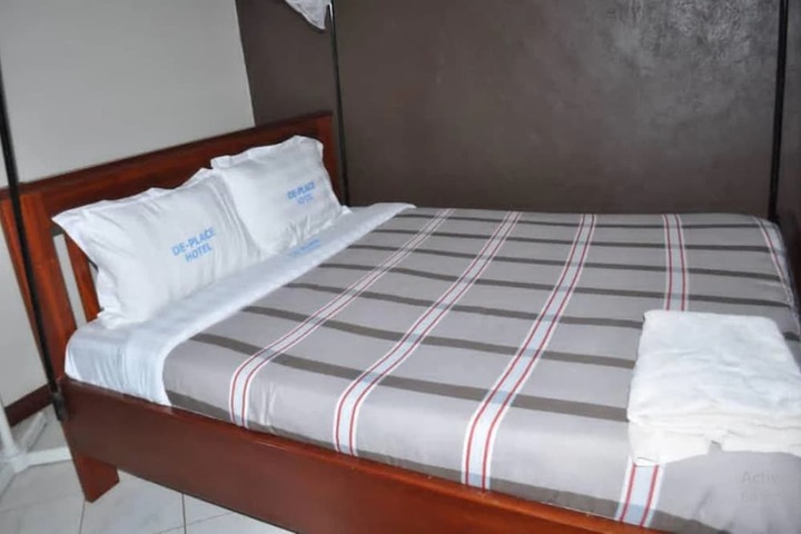 DePlace Hotel Hoima