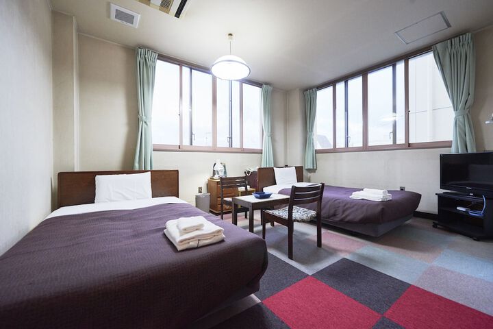 Room 5 of 46