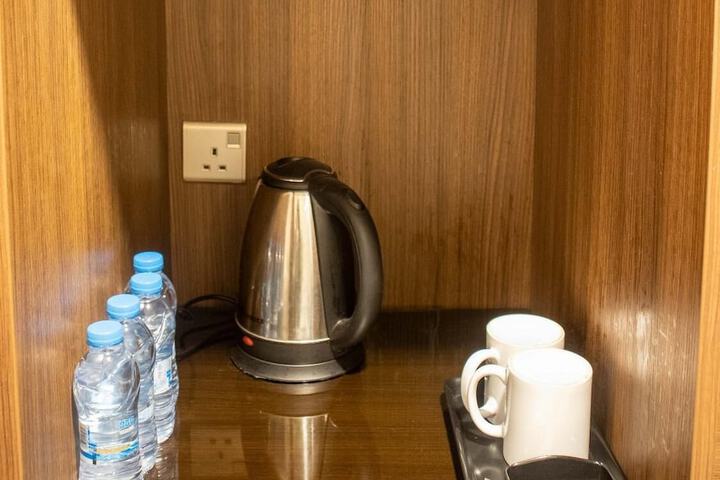 Room 13 of 25