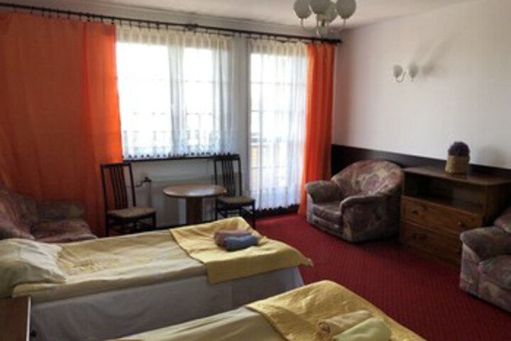 Room 37 of 43